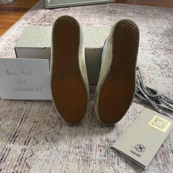 Golden Goose Super Star Classic white leather, black heel with fabric star. - Picture 5 of 9